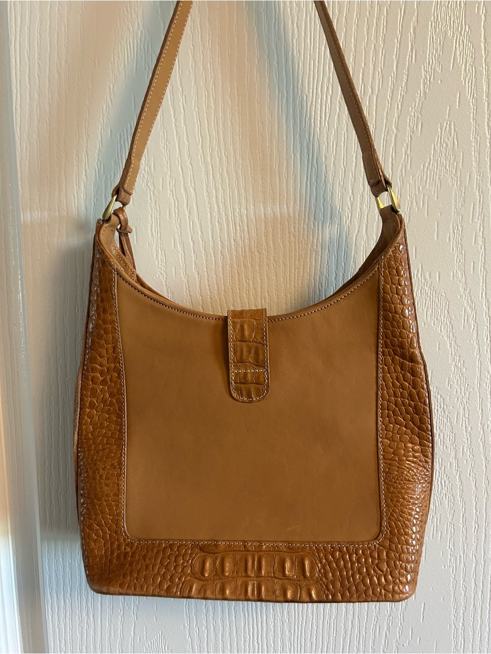 Brahmin Tan Leather Shoulder Bag with Croc-Textured Trim - Picture 5 of 7